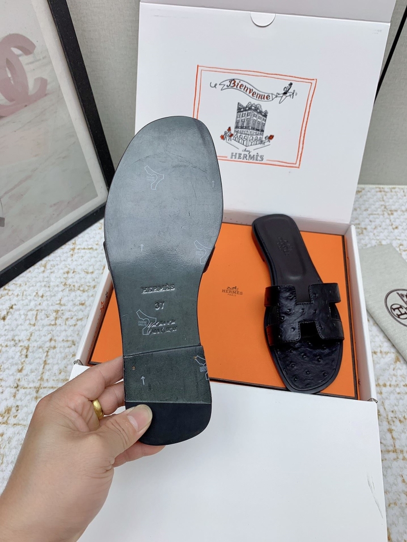 H**me5 slippers